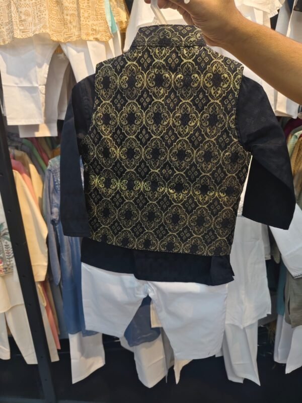 WhatsApp Image 2026-02-27 at 5.30.45 PM Punjabi coti set 06