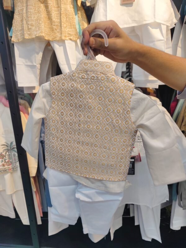 WhatsApp Image 2026-02-27 at 5.30.49 PM (1) Punjabi coti set 08