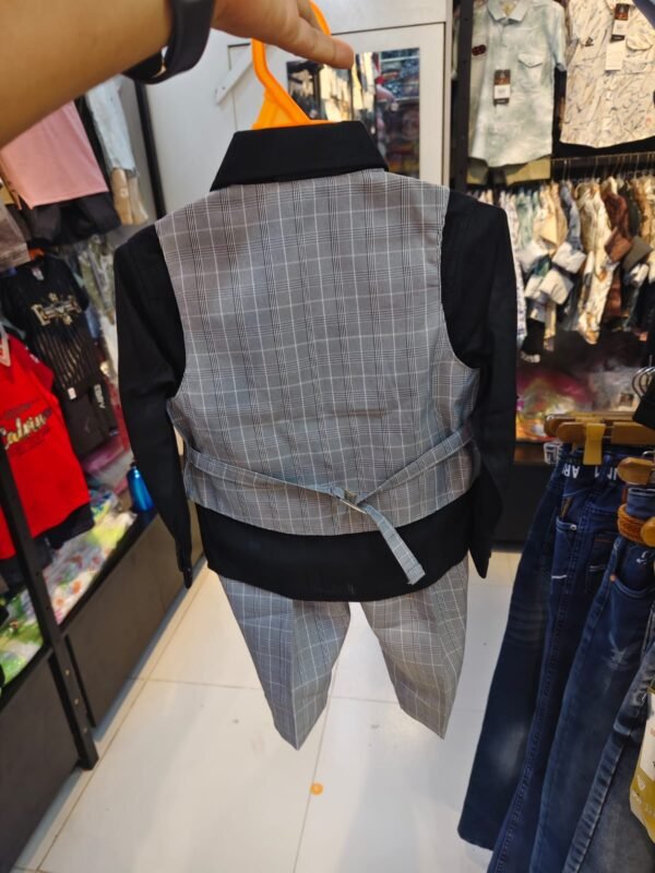 WhatsApp Image 2026-02-28 at 6.57.20 PM (1) Party (5pcs) Set 14